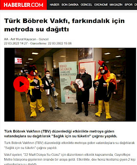 Türk Böbrek Vakfı, farkındalık için metroda su dağıttı