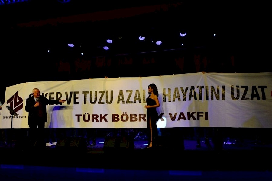 Dünya Böbrek Günü´nde Betül Demir Konseri Düzenledik