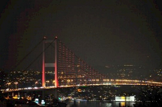 Video Ekranlarda, Boğaziçi Köprüsü TBV Renginde