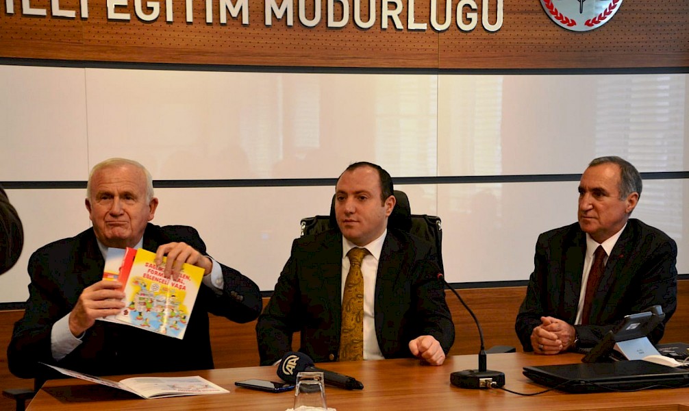 Balıkesir Eğitim Projesi’ne Öğretmenlerden Destek