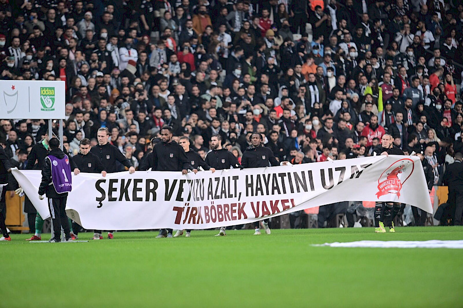 Beşiktaş - Kayserispor Maçında Pankartımız Çıktı